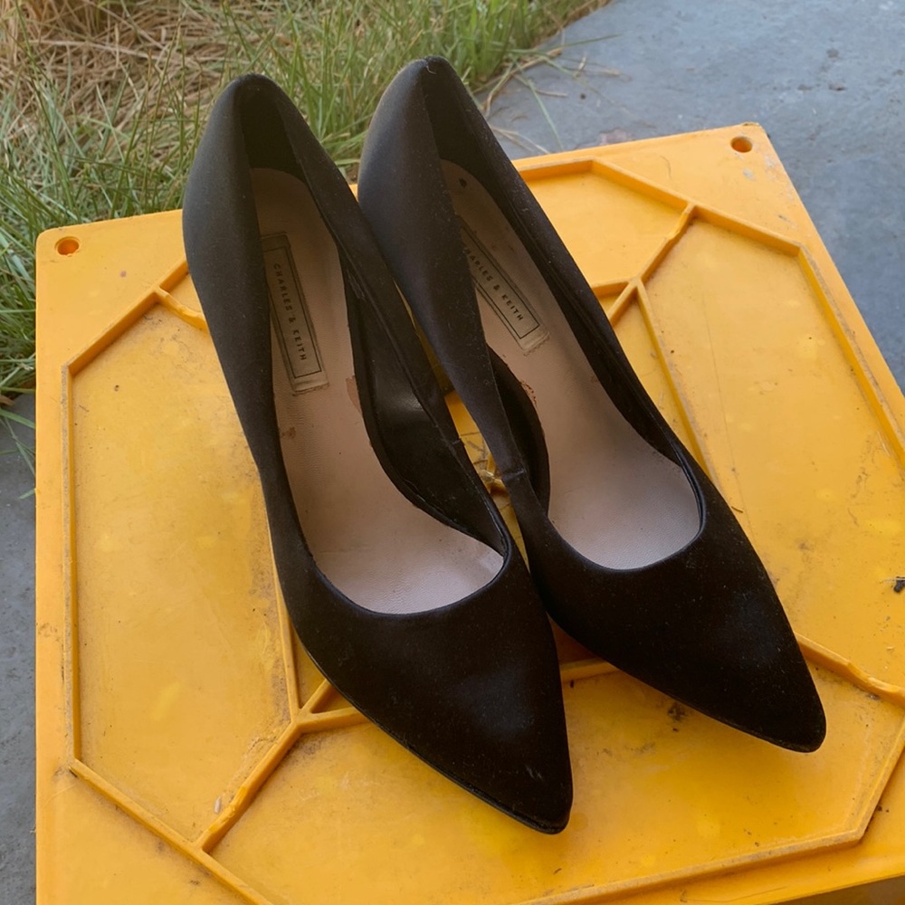 Charles & Keith satin fabric heels with chunky wood heel